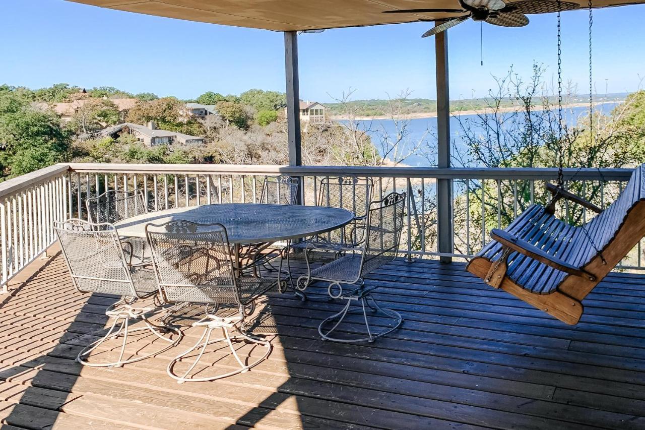 Spicewood Treehouse Villa Exterior photo